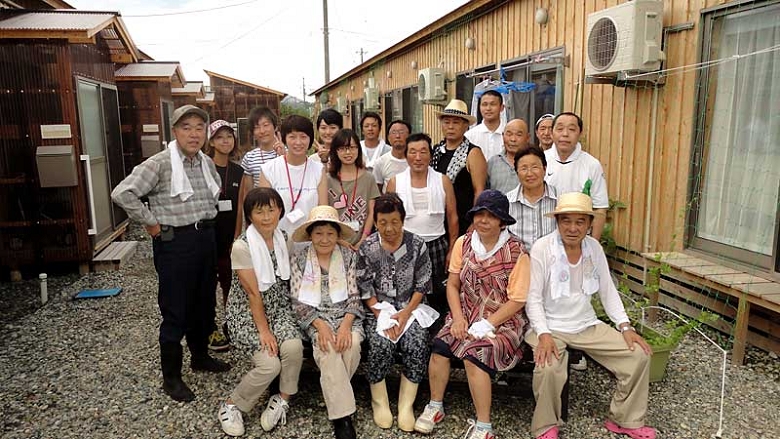volunteer_01.JPG